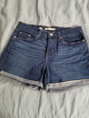 EUC Levi's Mid Length Shorts